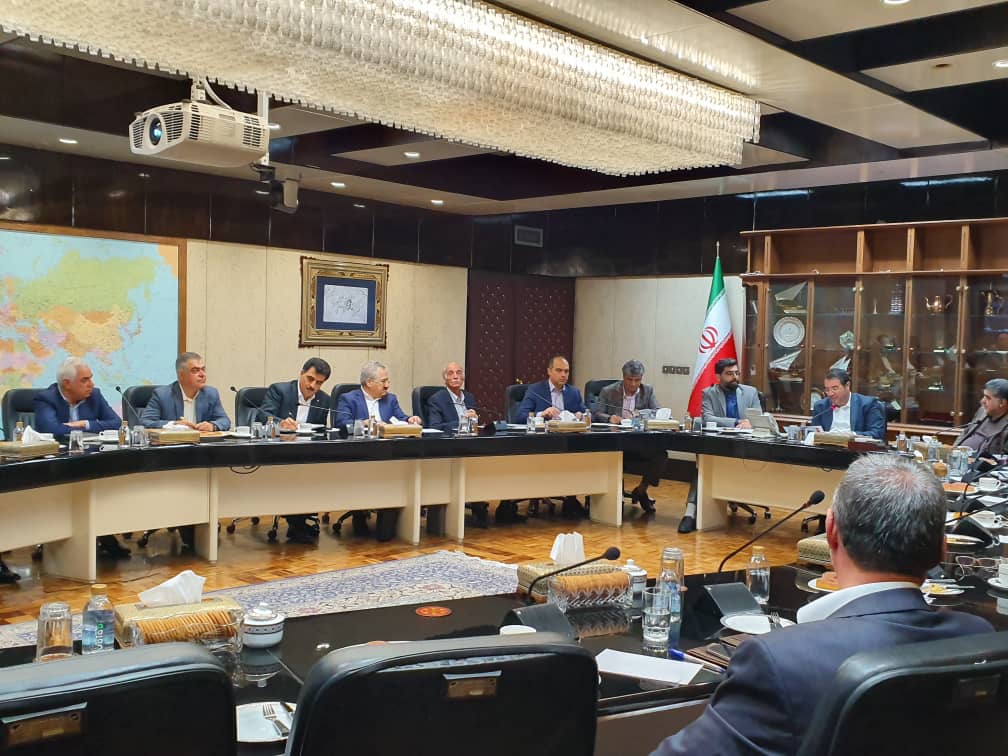 جلسه مشترک انجمن همگن قطعات خودرویی کشور و استان تهران با وزیر صمت